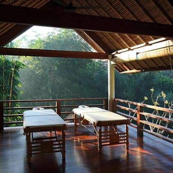 Best Bali luxury spas massage tables
